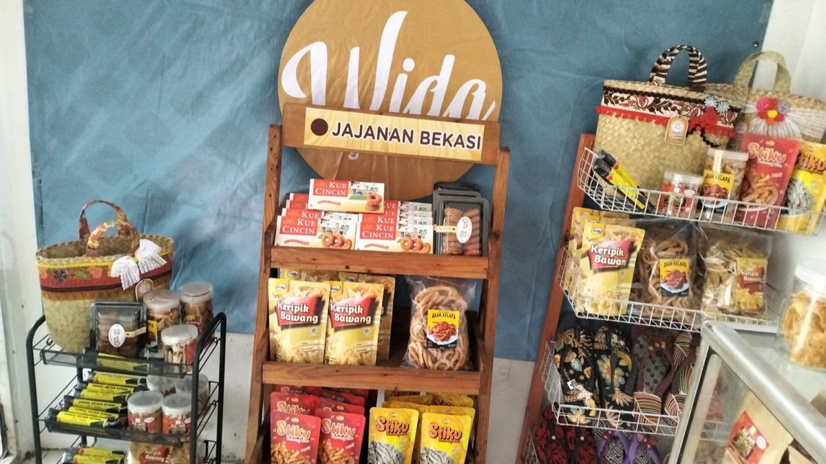 Display produk Jabeks di toko